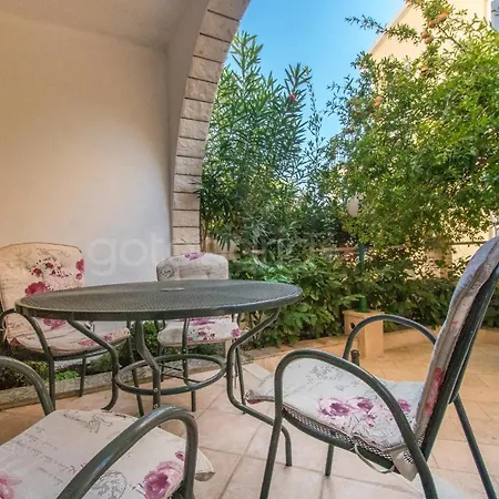 Quiet Area Apartments Rose Makarska Exterior photo