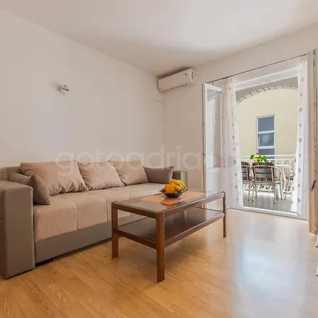 Quiet Area Apartments Rose Makarska Exterior photo