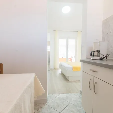 Quiet Area Apartments Rose Makarska Exterior photo