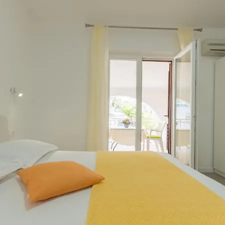 Quiet Area Apartments Rose Makarska Exterior photo