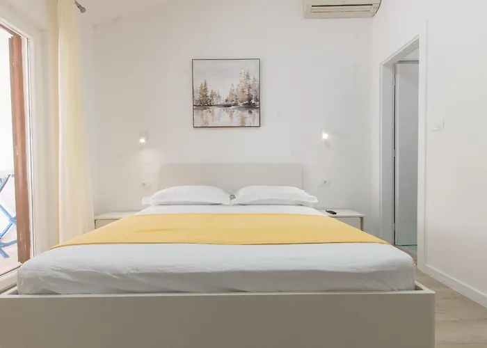 Quiet Area Apartments Rose