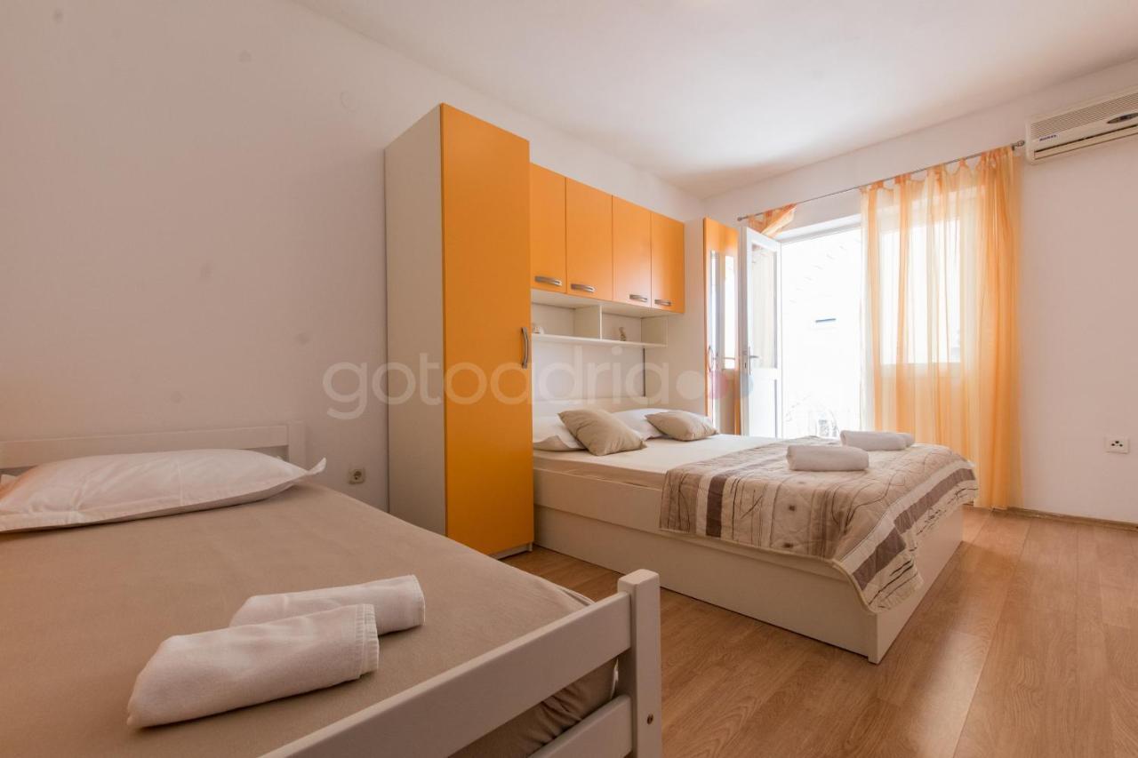 Quiet Area Rose Apartman *